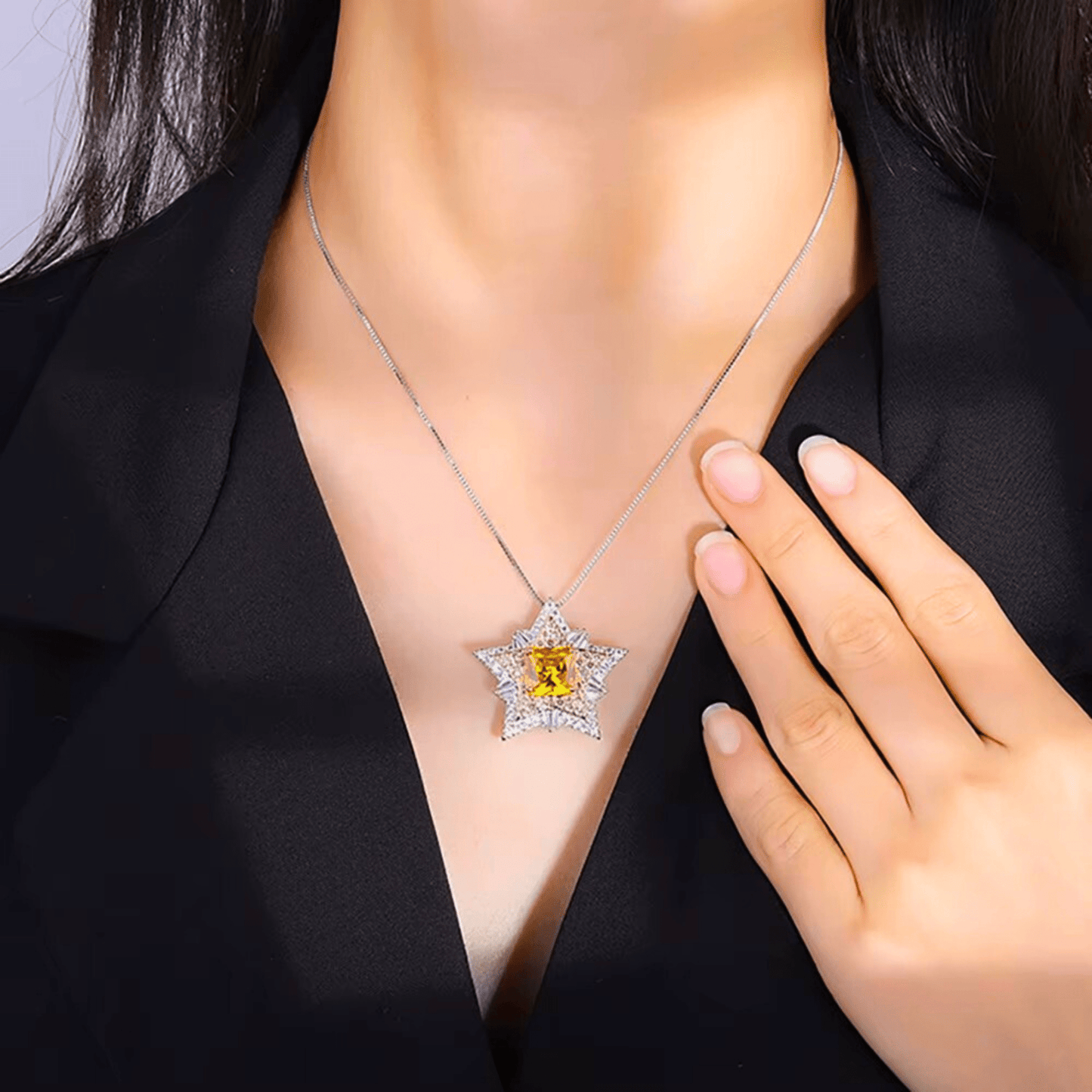 Lumière Star Pendant Necklace - Dolbrook Jewelers