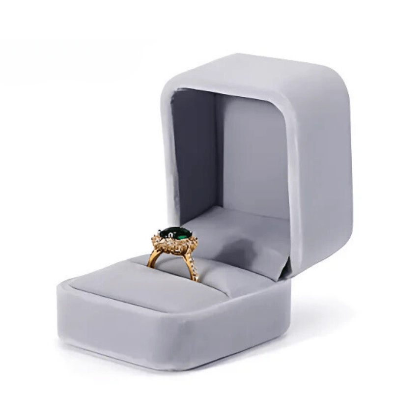 Signature Velvet Gift Box - Dolbrook Jewelers