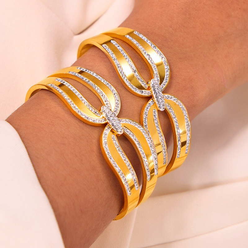Duchess Bow Bangle