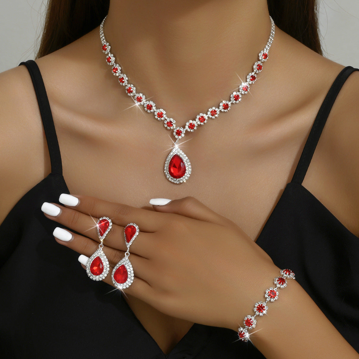 Victoria Grace 3-Piece Crystal Set