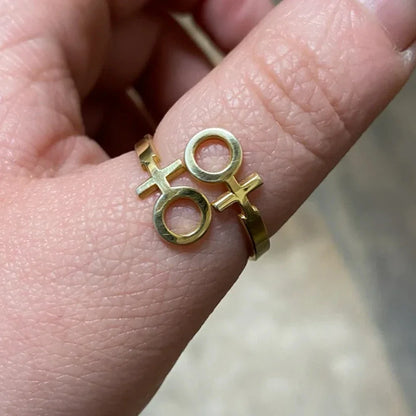 Linked by Love™ Double Venus Ring