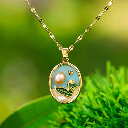 Heirloom Bloom Flower Necklace - Dolbrook Jewelers