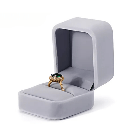 Signature Velvet Gift Box - Dolbrook Jewelers